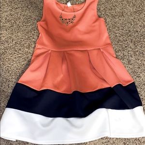Girls dress